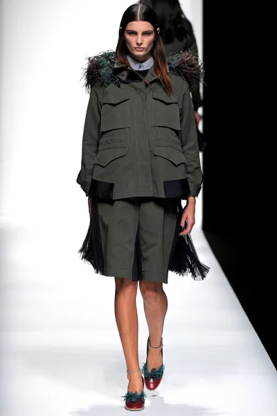 Look 23